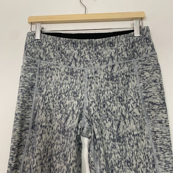 Victoria Sport Total Knockout Capri Gray & Black Speckled Capri Leggings Large - Picture 4 of 7